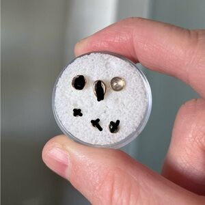 Used bvla cup w rose cut lavender chalcedony in yellow gold, sz 4mm✨💟💟💟